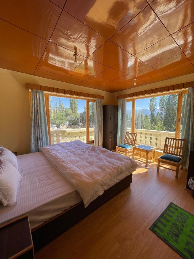 Hinjuma Guest House Leh Dış mekan fotoğraf
